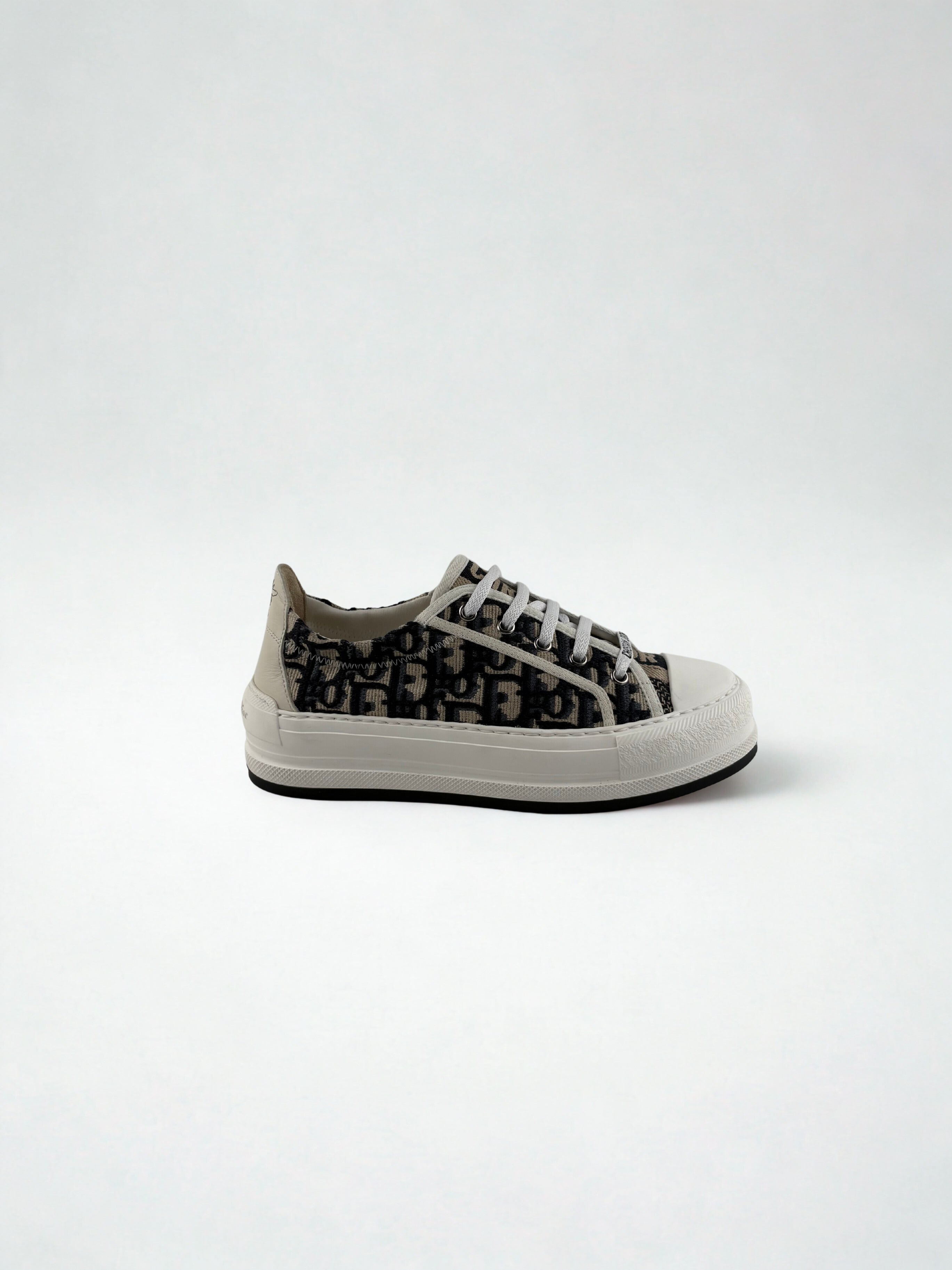 Dior Walkn Marine et Beige Taille 37