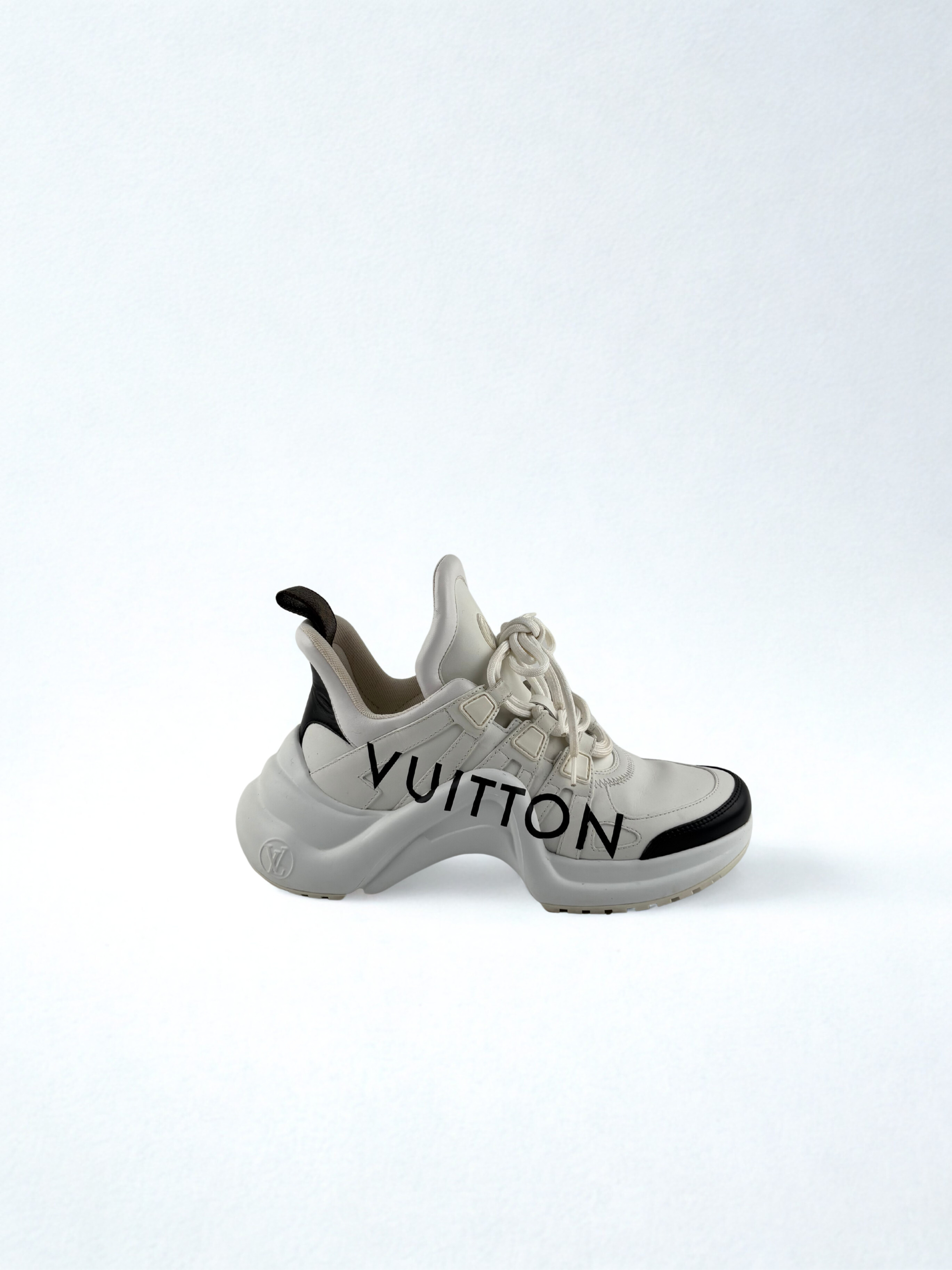 Louis Vuitton Arclight Noir et Blanche Taille 38