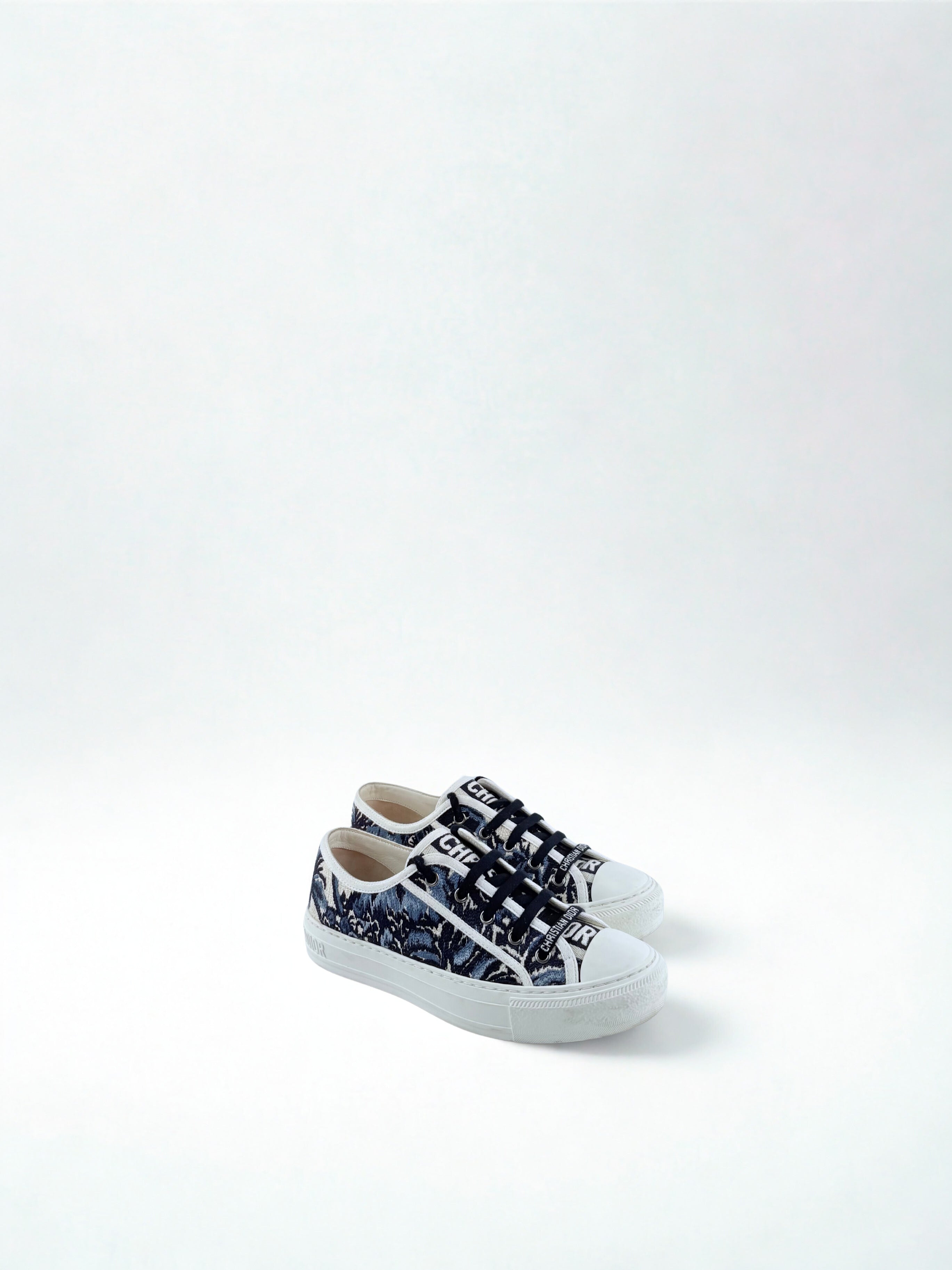 Dior Walkn Bleu et Blanche Taille 37,5