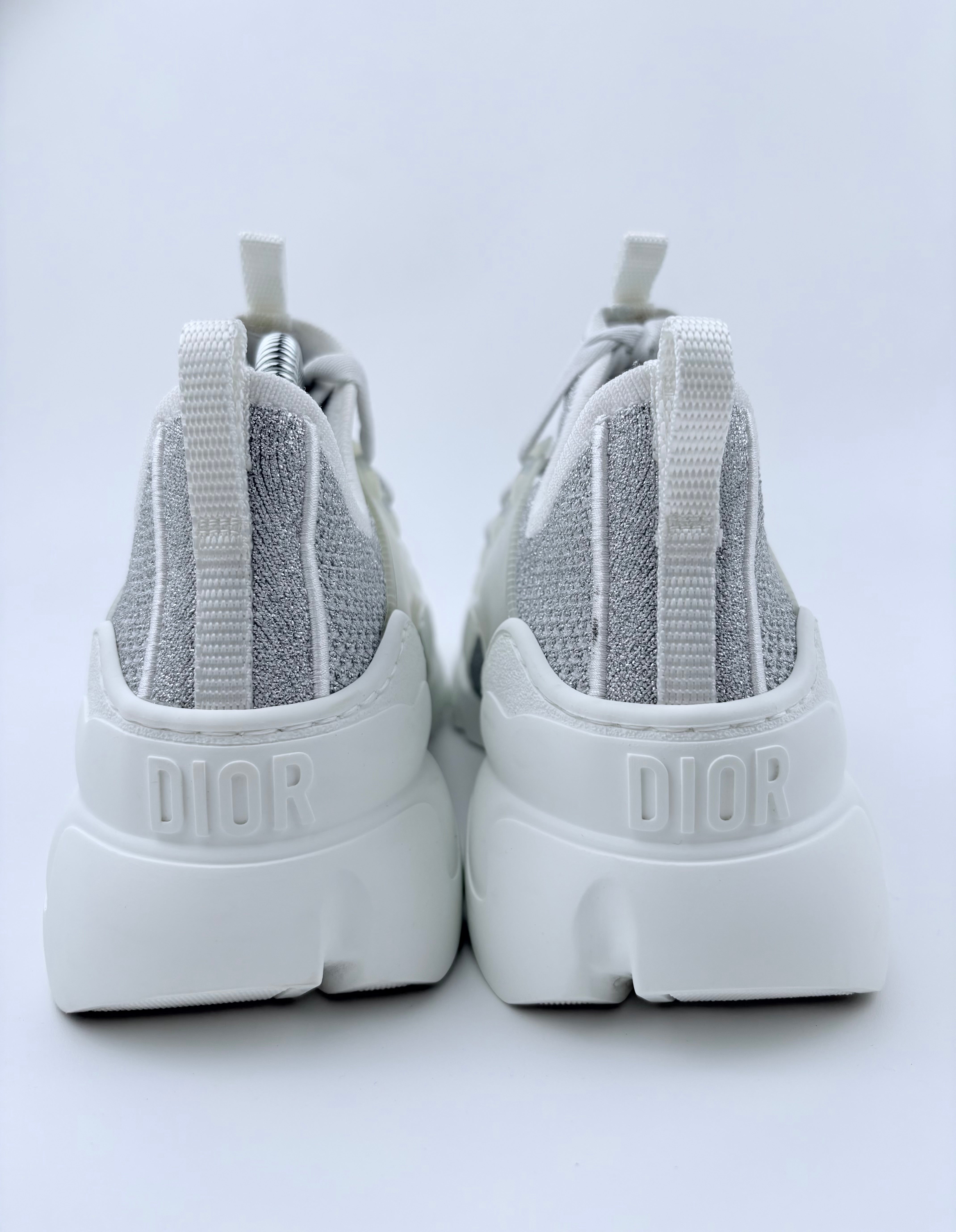 Sneakers Dior D Connect Argenté et Blanche Taille 35