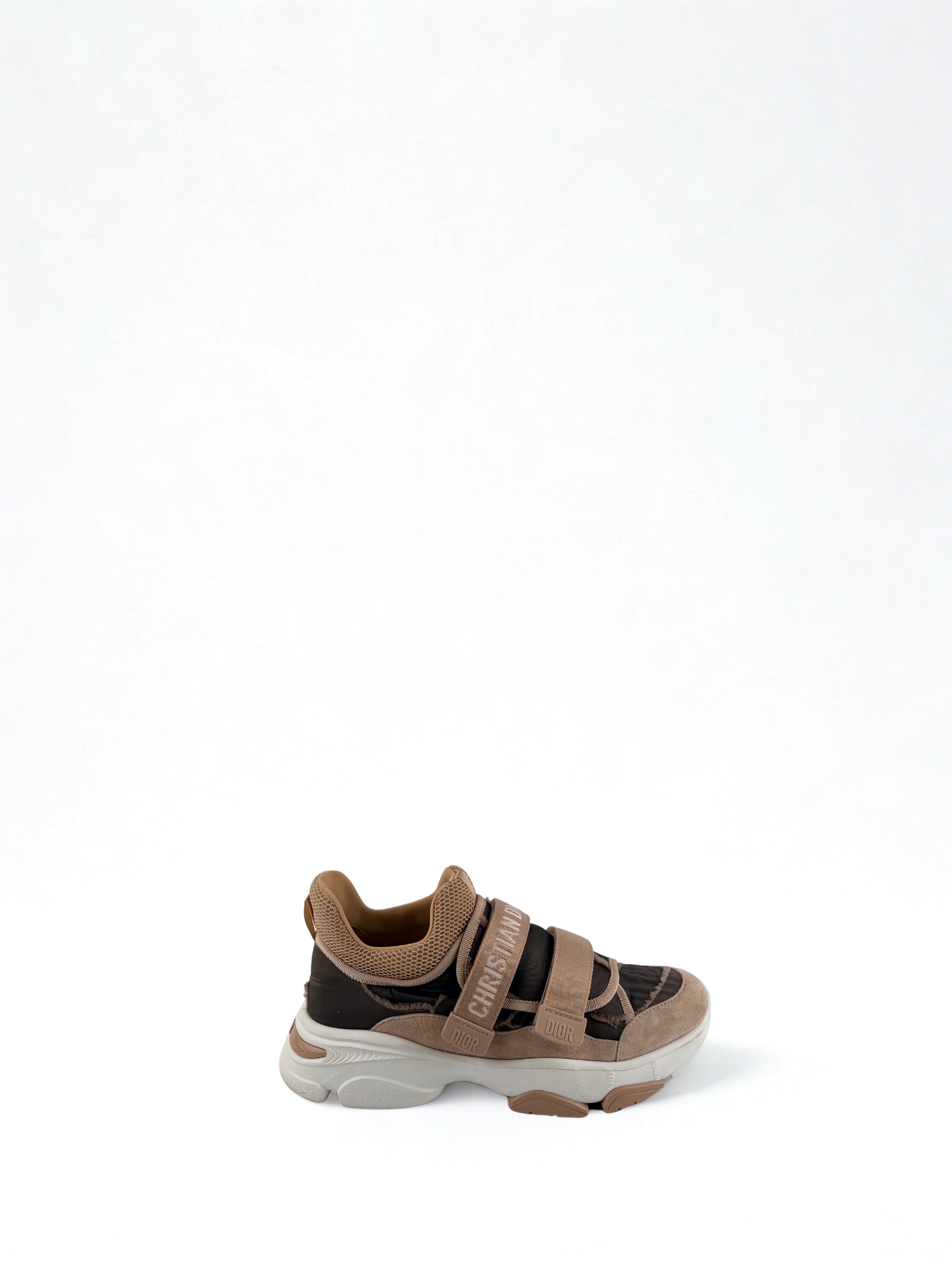 Dior D-Wander Beige et Blanche Taille 38,5