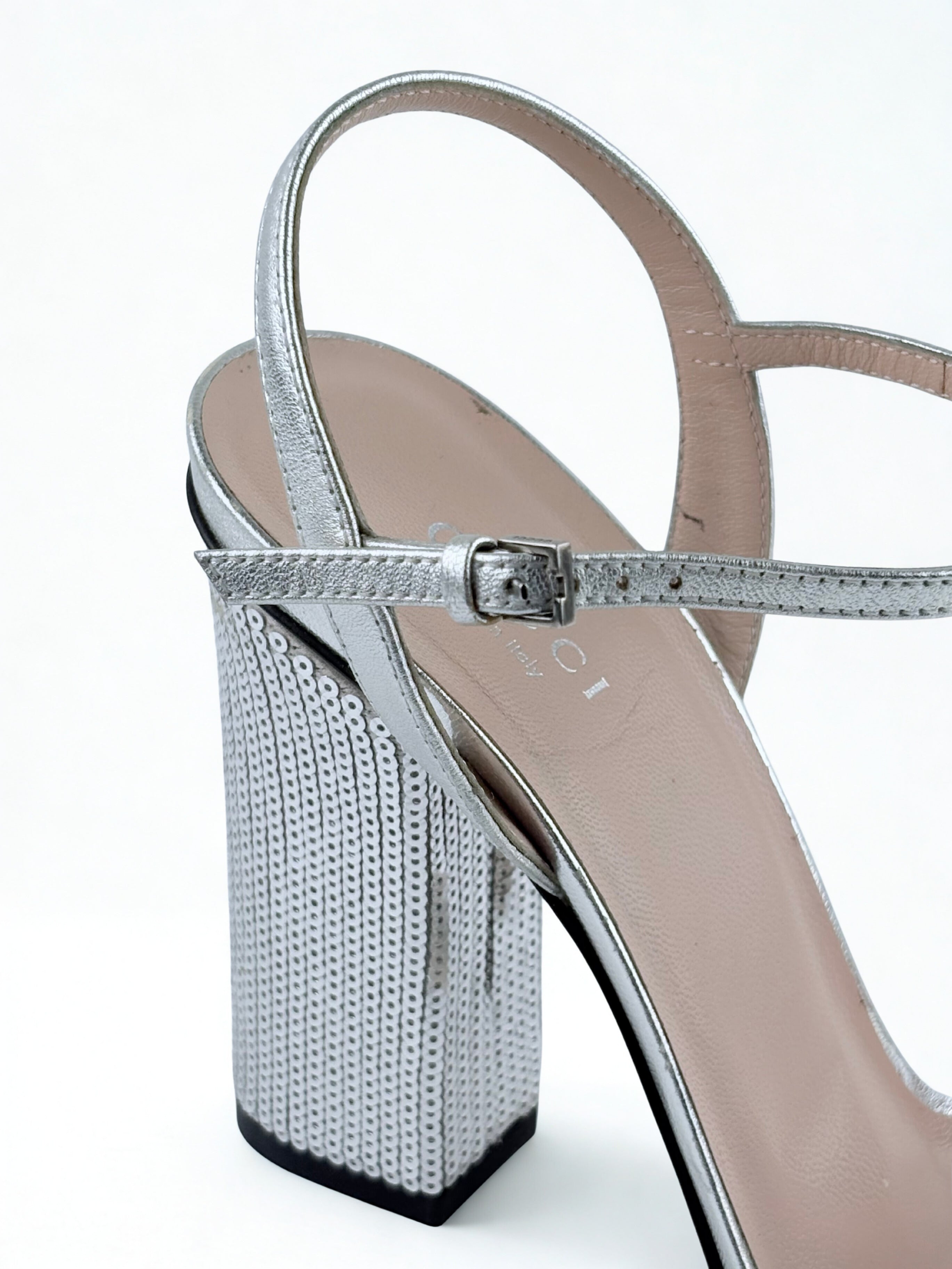 Gucci Sandales Marmont Argenté et Beige Taille 37,5