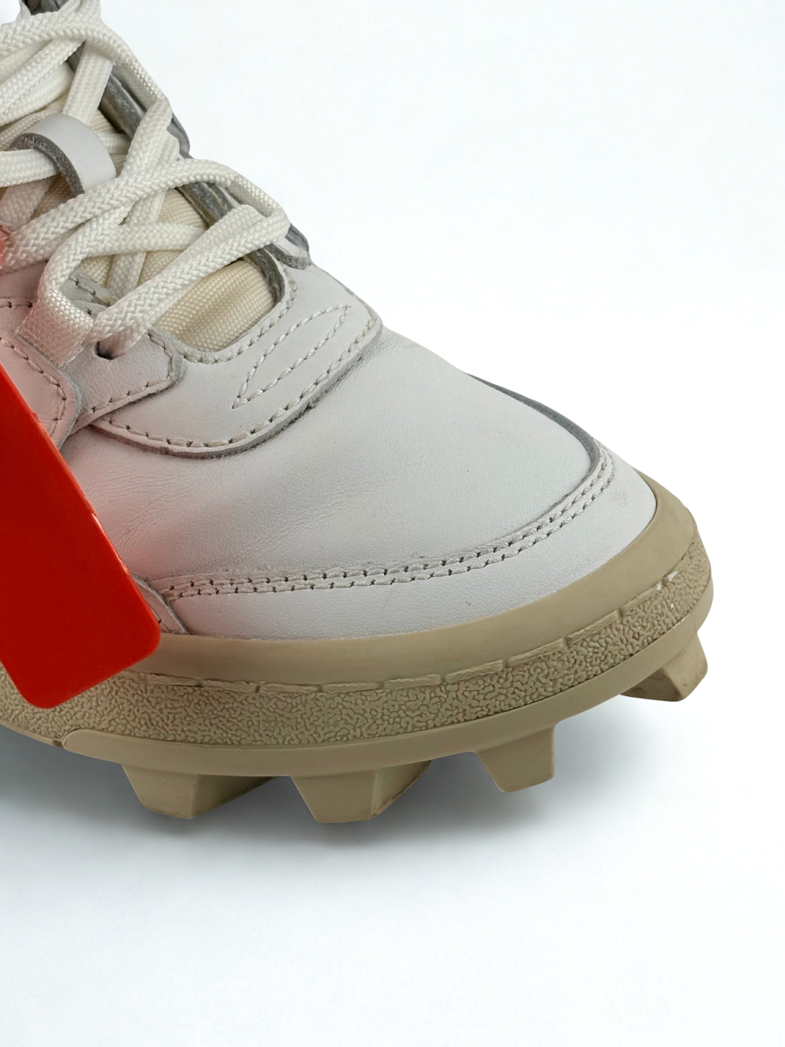 Sneakers Off-White Moutains Rose et Blanche Taille 40