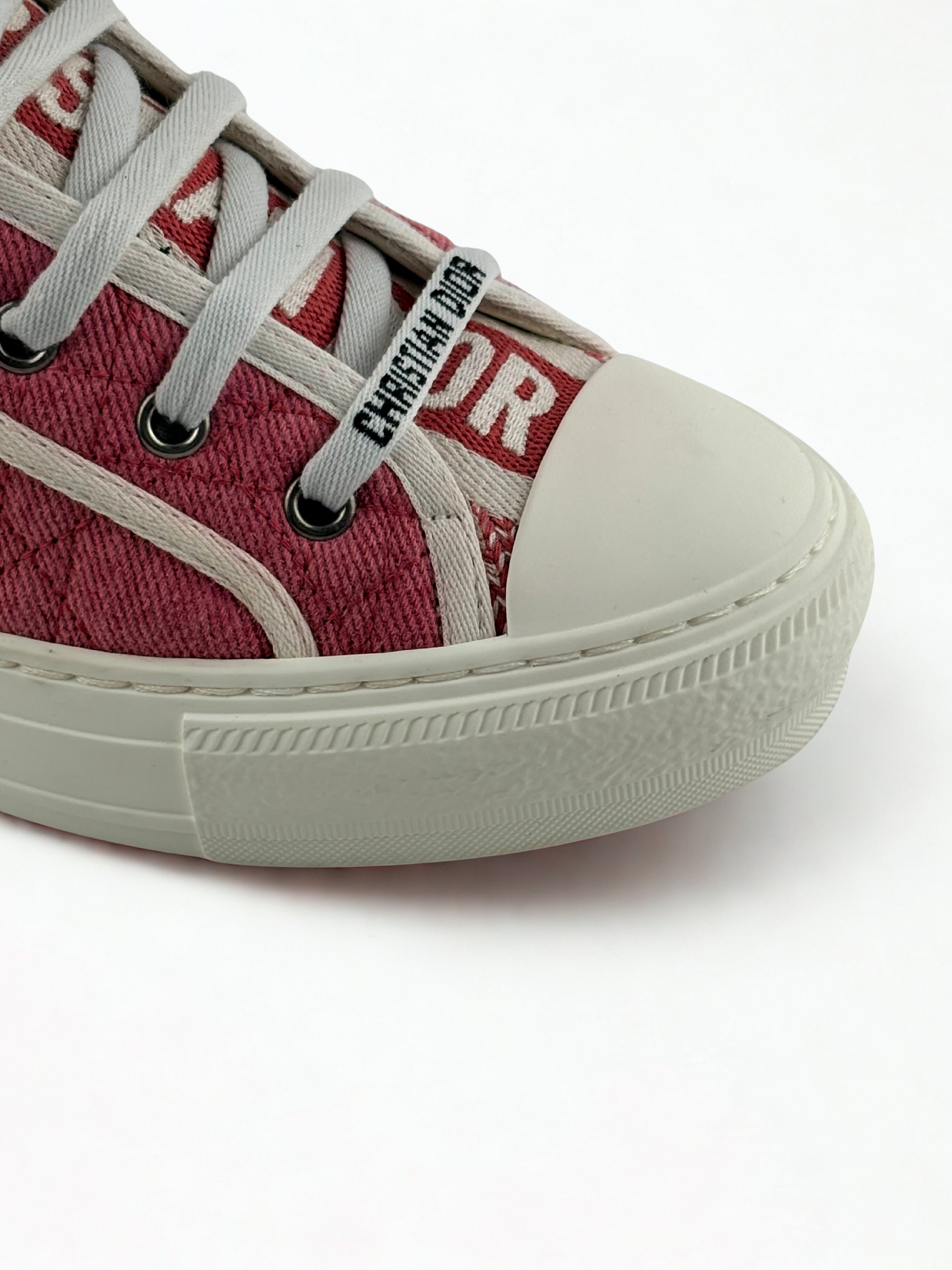 Dior Walkn Rose et Blanche Cannage Taille 38