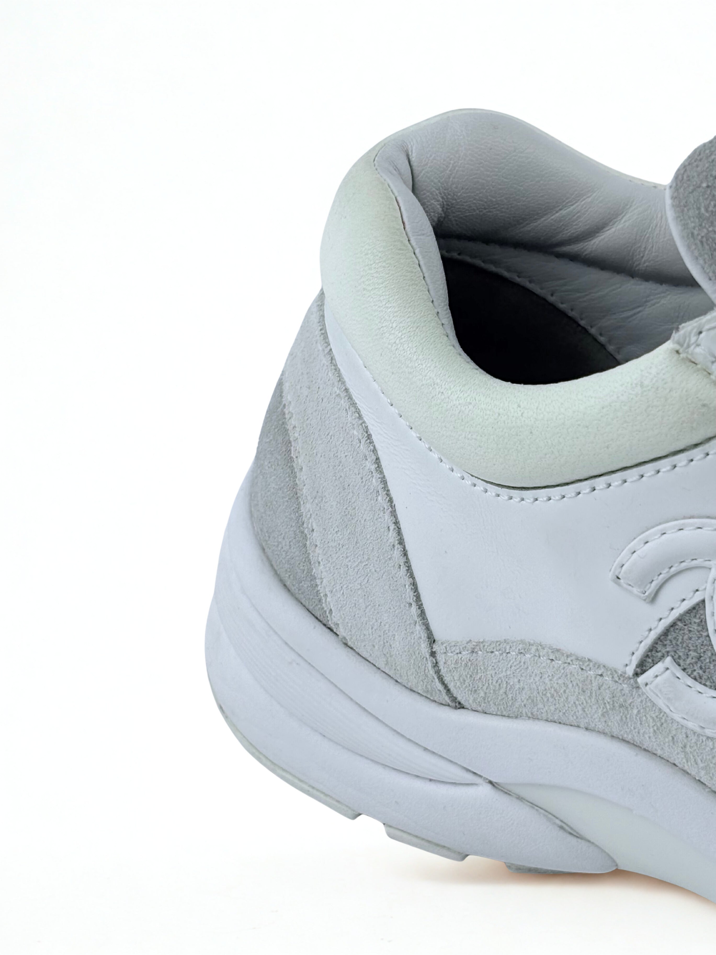 Chaussure Chanel Runner Bleu et Blanche Taille 35