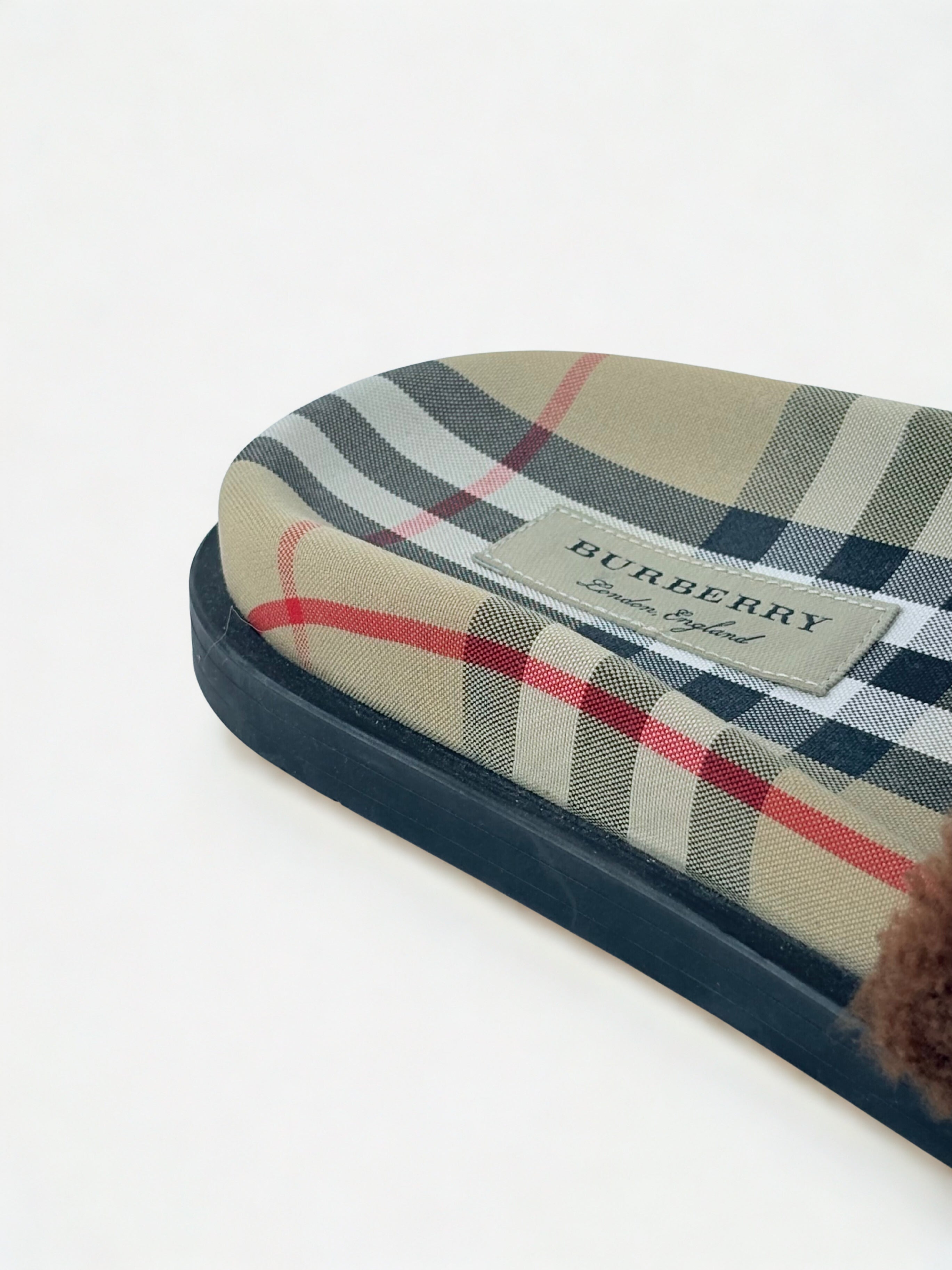 Burberry Sliper Marron et Beige Burberry Check Taille 38