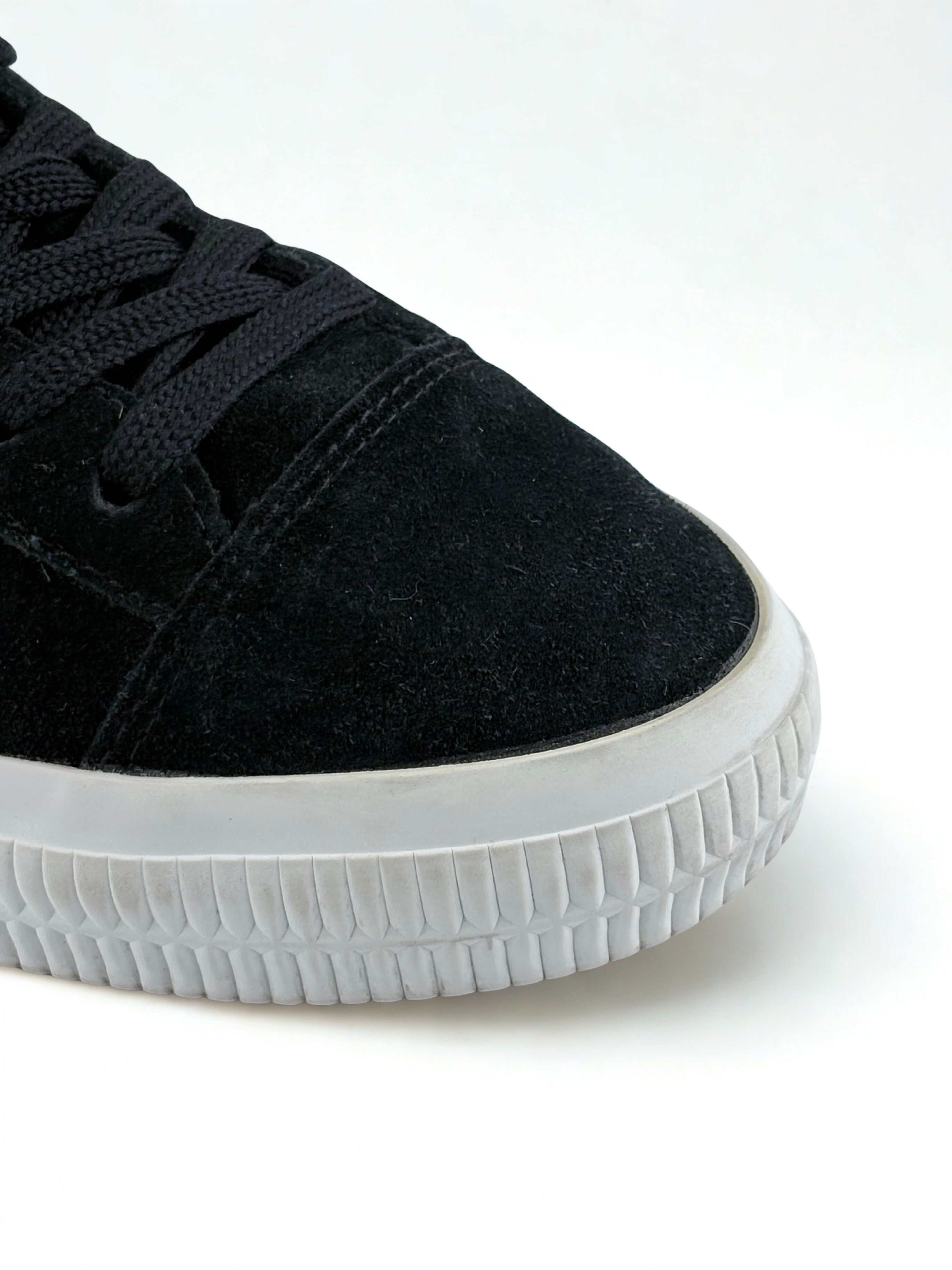 Sneakers Off-White Vulcanised Low Noir et Blanche Taille 38