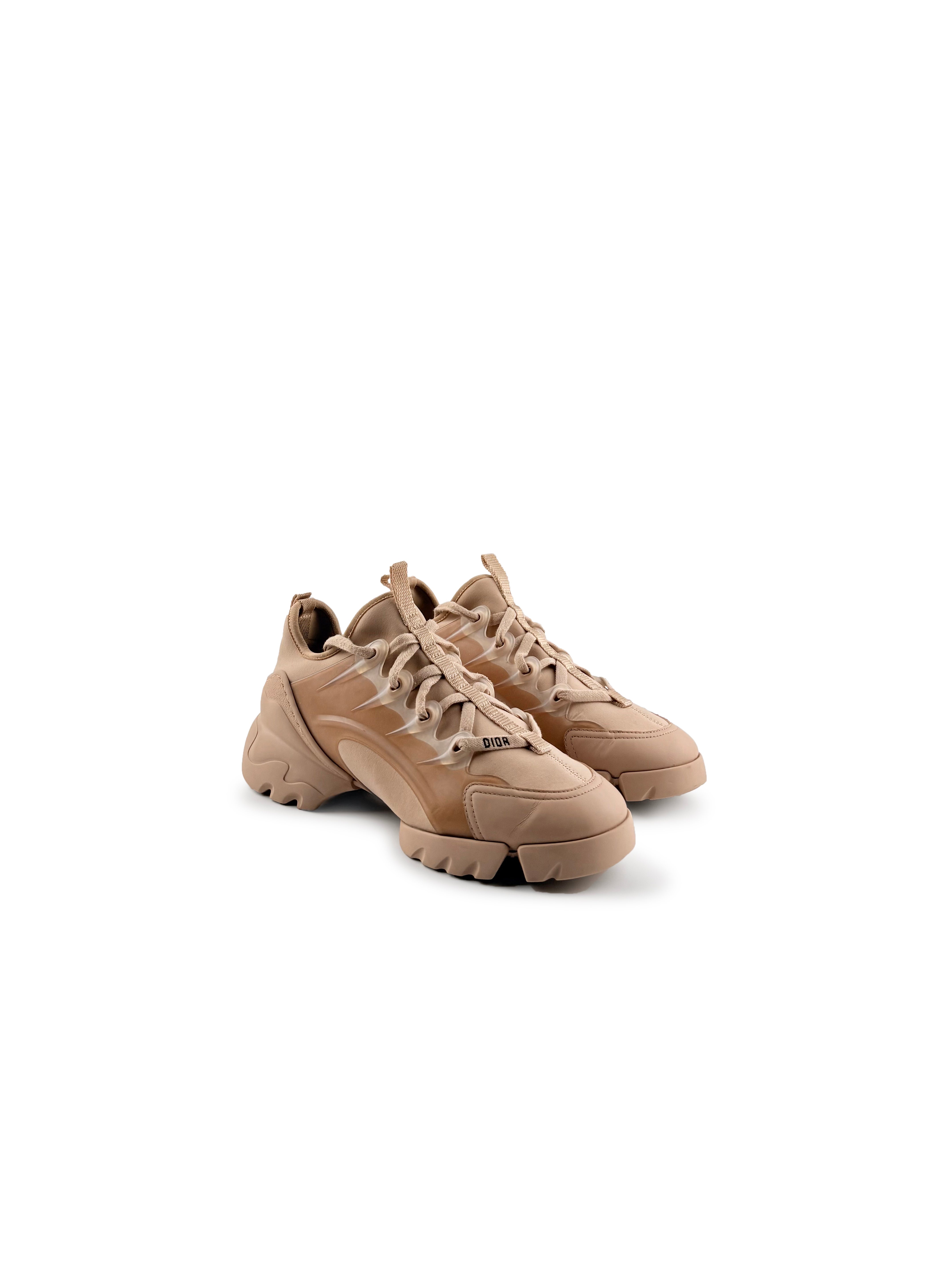 Sneakers Dior D Connect Nude Taille 36,5