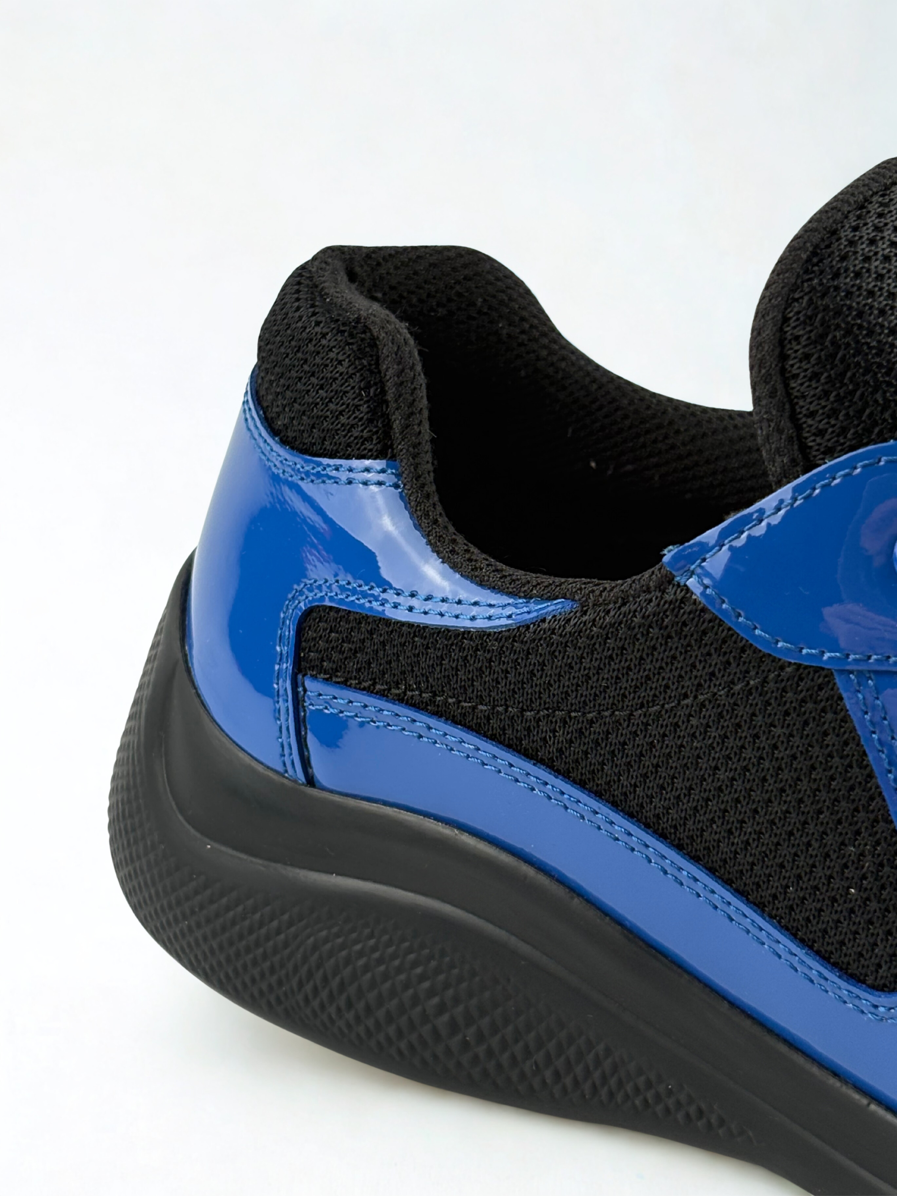 Prada America’s Cup Bleu et Noir Taille 39,5