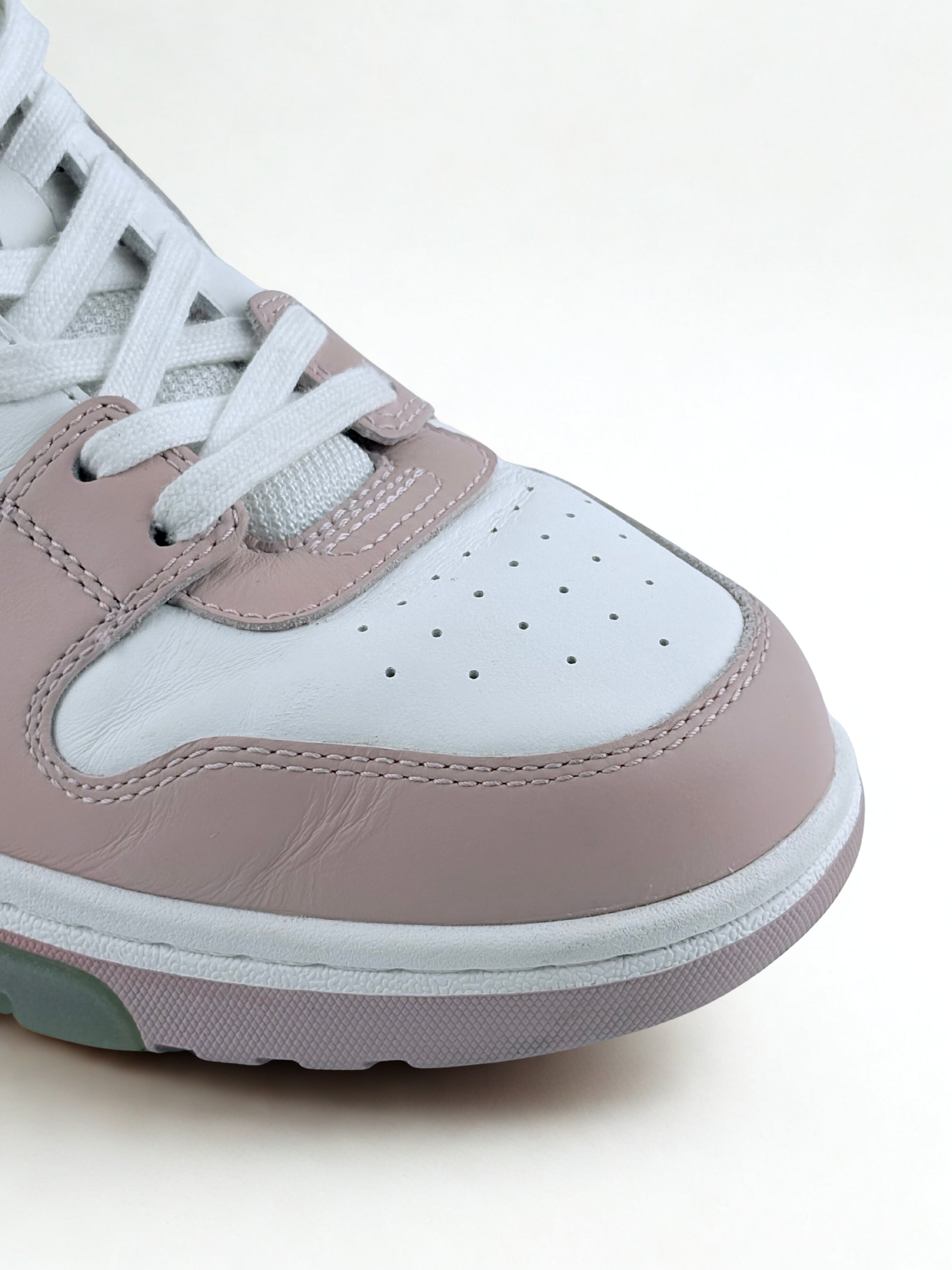 Sneakers Off-White Out Of Office Blanche et Rose Taille 40