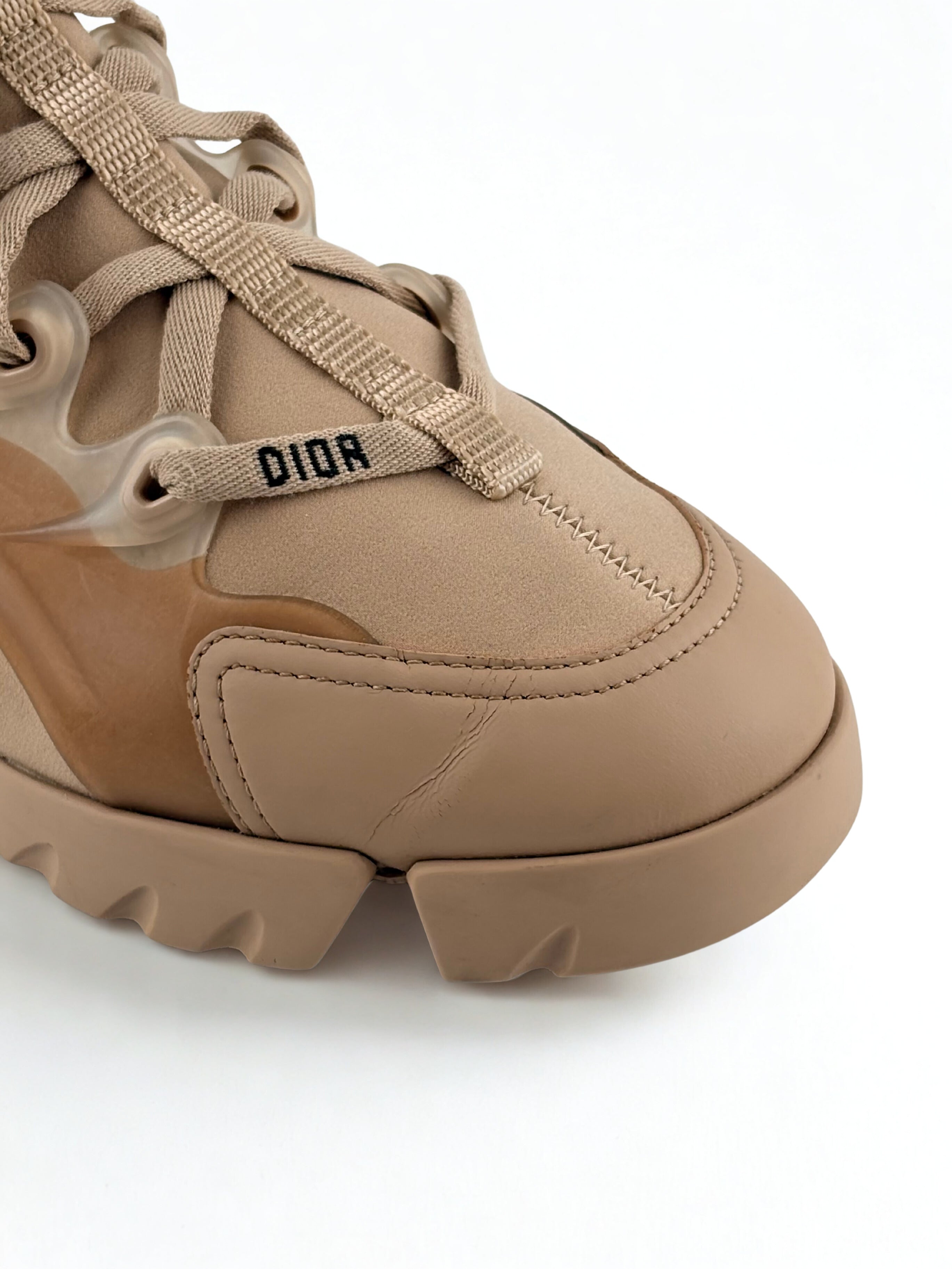 Sneakers Dior D Connect Nude Taille 36,5